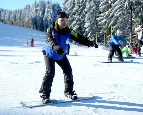 Grundstufe GS2 bei der Learn2Ride Snowboardschule in Oberhof